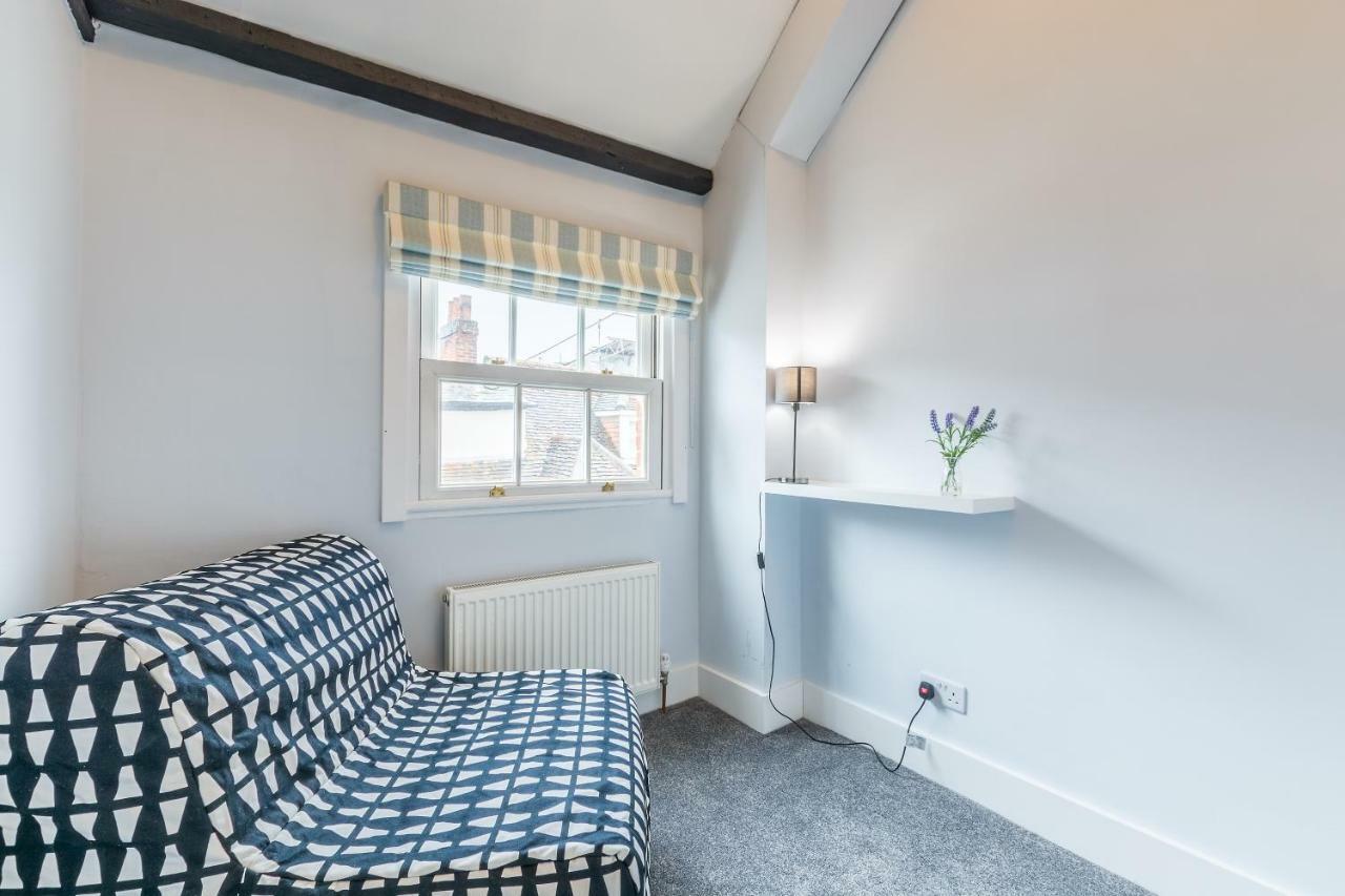 Castle Properties: The Sovereign 5 Bed Town House ウィンザー エクステリア 写真