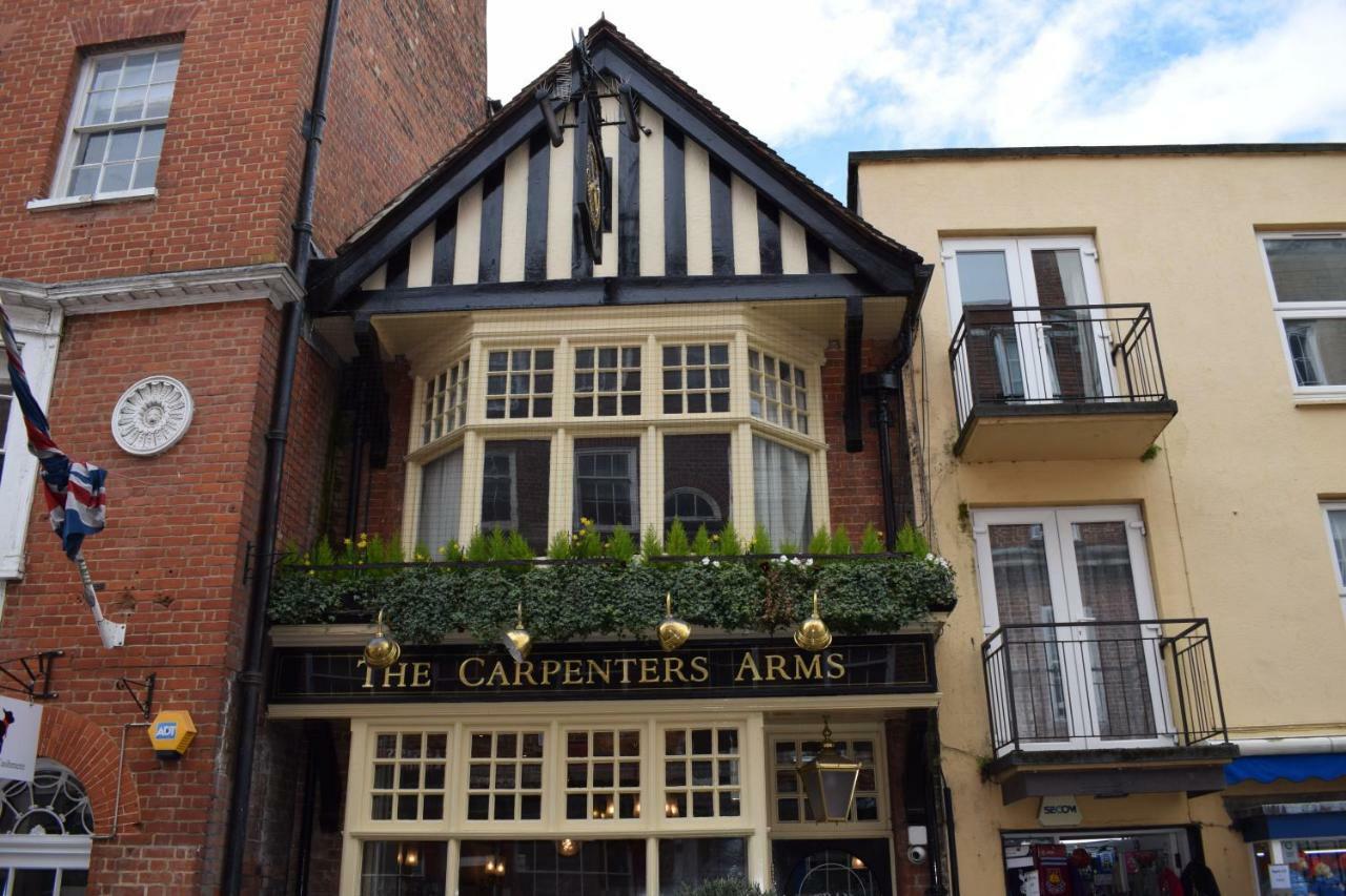 Castle Properties: The Sovereign 5 Bed Town House ウィンザー エクステリア 写真